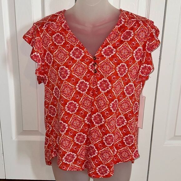 Above and Beyond Boho Short Sleeve Medallion Top Blouse Shirt Small S NWT - Picture 1 of 3
